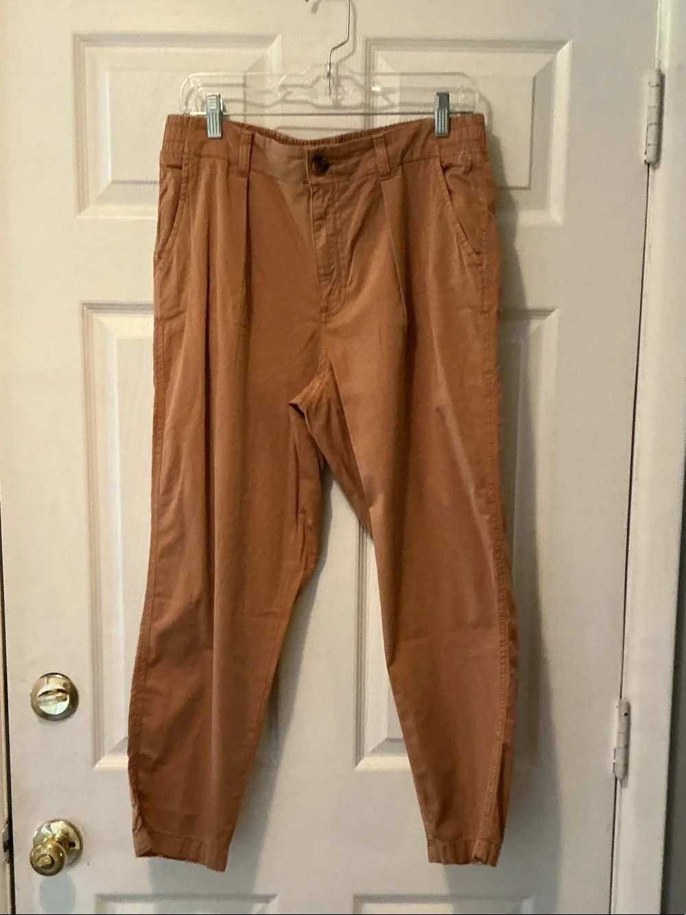 Sonoma Women’s Casual Tapered Pants in Tan